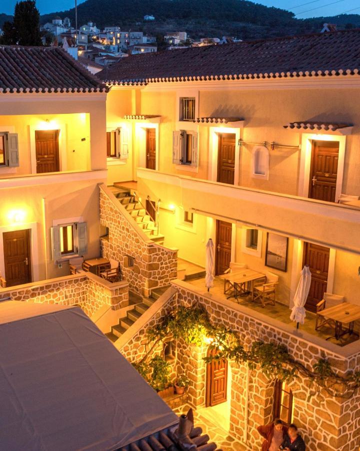 Kastro Hotel Spétses Exterior foto